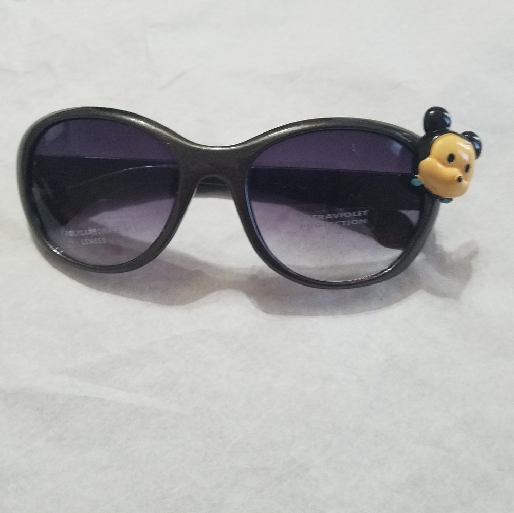 Character sunglasses